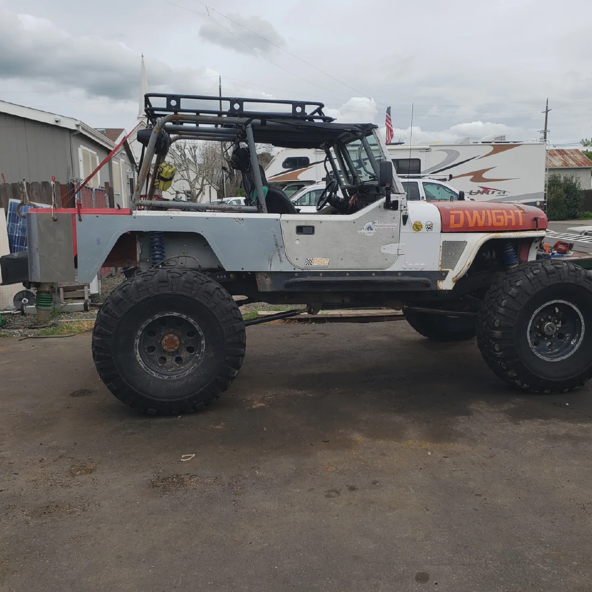 Kellen Graves' stretched '65 CJ5 on 42s