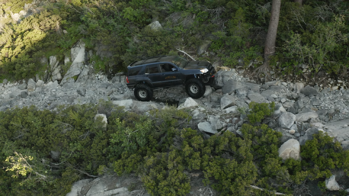Stellar Built 4Runner on 42s on Fordyce Trail
